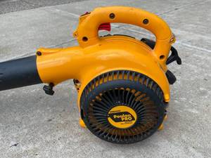 lot 314 image: Poulan Pro 200 MPH Gas Blower Model BVM200VS