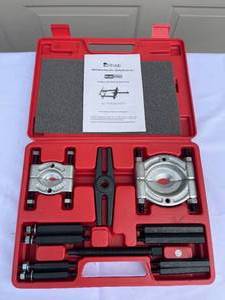 lot 148 image: Pittsburg Bearing Puller  Separator Tool Kit