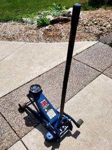 lot 31 image: Allied 3-12 Ton Heavy Duty Service Jack