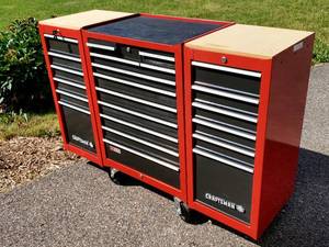 lot 7 image: Craftsman (24) Drawer Rolling Tool Chest