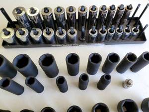 lot 53 image: Assorted 12 Socket Tools