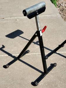 lot 58 image: Collapsible Woodworking Board Feeder Stands