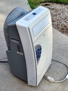 lot 72 image: LG Portable Air Conditioning Unit
