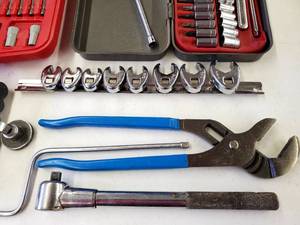 lot 82 image: Assorted Shop Tools Lot