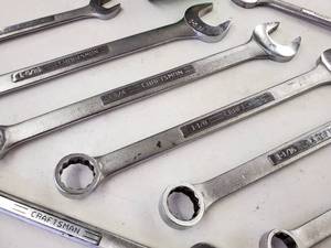 lot 122 image: Large Assortment of Craftsman Open Box Wrenches