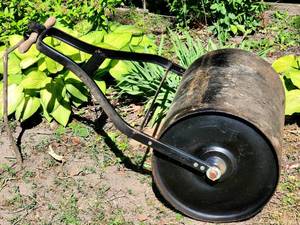 lot 207 image: Pull Behind ATV or Riding Lawn Mower Lawn Roller Attachment
