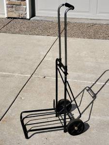 lot 339 image: Small Portable Dolly