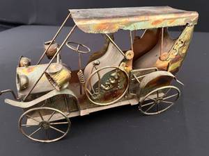 Metal Old Fashioned Music Box Car