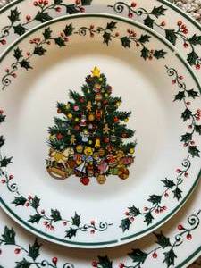 12 Christmas Dinner dishes