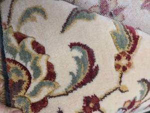 Flower Pattern Carpet 129x7