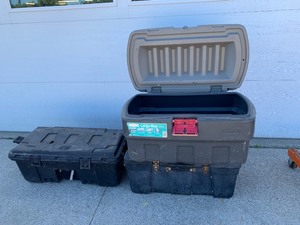 3 big storage totes