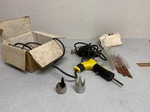 Spot welding gun