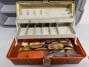Eager Beaver Chain Saw and extras