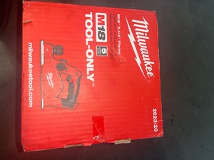 Milwaukee M18 18V Lithium-Ion Cordless 3-14 in. Planer (Tool-Only)
