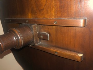 lot 59 image: Table