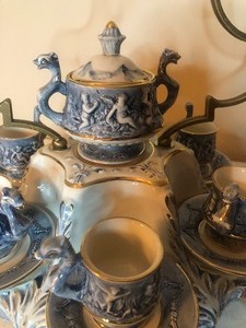 lot 33 image: Vintage R. Capodimonte Cherub Demitasse Tea Set