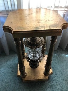 lot 47 image: Vintage Side Table