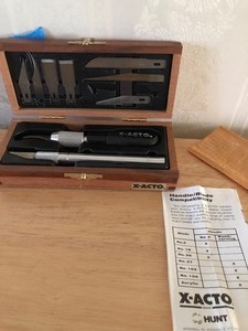 lot 190 image: X-Acto knife