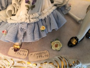 lot 92 image: Vintage Figurine
