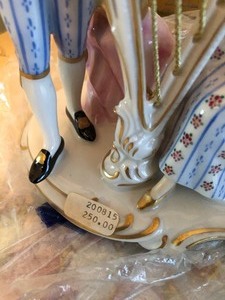 lot 93 image: Vintage Figurine