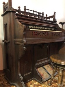 lot 21 image: Antique Pump Organ with stool
