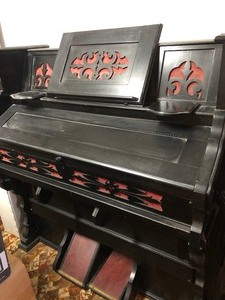 lot 20 image: Antique Pump Organ with stool