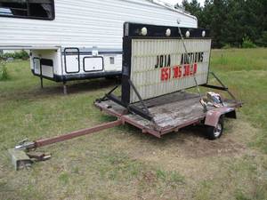 Outdoor Marquee Readerboard Sign with Changeable Letters &amp Numbers on Trailer.