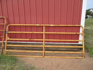 10 ft. Steel Tubing Orange FarmProperty Gate