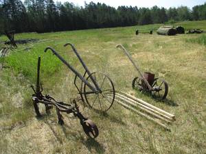 Miscellaneous Farm Implements & Parts