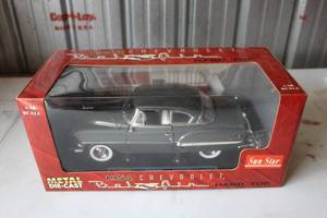Sun Star 1954 Chevrolet Bel Air Hard Top Diecast Metal Replica 118 Scale (in box)