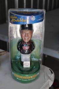 Bobble Dobbles 2002 Twins Ron Gardenhire Bobblehead Doll (in original packaging)