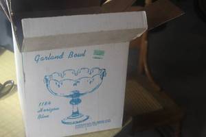 Indiana Glass Co. 1184 Horizon Blue Garland Bowl (in original box)