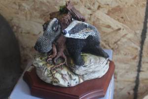 Vintage Bossons The Crown Collection 1st Friend Hand Painted Ornament
