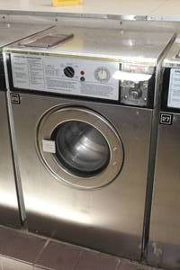 lot 20 image: Wascomat Junior W74 986200181 Commercial Double Loader Washer