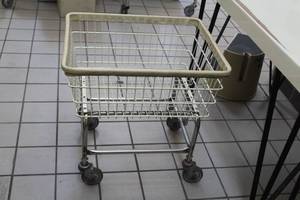 lot 108 image: Commercial Laundry Cart