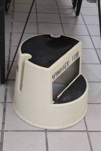lot 109 image: Plastic Stool 2-step