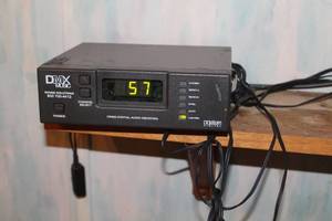 lot 136 image: DMX DR500 Digital Audio Receiver with (3) PC Works by Henry Kloss Cambridge SoundWorks Speakers