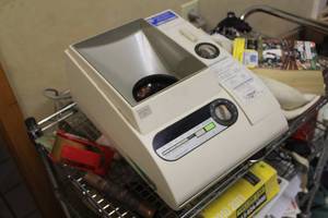 lot 166 image: Glory CP-11 Coin Counting Machine