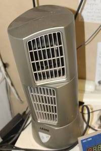 lot 165 image: Lasko Blower Fan