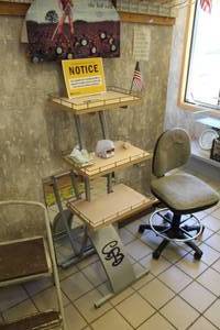 lot 169 image: MetalWood Display Shelf 4-tier