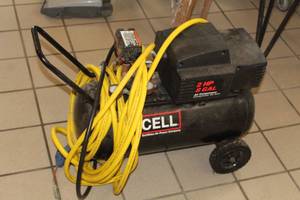lot 178 image: DeVilbiss Air Power Company Ex-Cell 8-Gallon 2 hp Air Compressor with Air Hose
