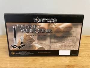 lot 38 image: Vineyard Elite Perfect Wine Opener