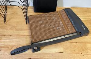 lot 23 image: Desktop Paper Cutter with Files and Portfolio Pad
