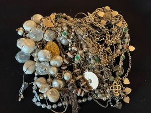Assorted Jewelry