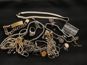 Assorted Jewelry