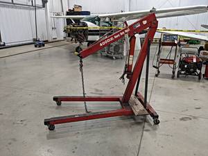 lot 37 image: Carolina 4000 LB Capacity Heavy Duty Cherry Picker  Engine Hoist - NO SHIPPING