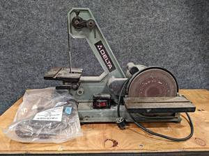 lot 53 image: DELTA Benchtop Disc and Belt Sander - Includes many extra belts - NO SHIPPING