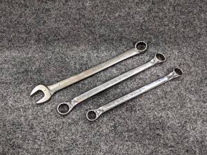 lot 58 image: SNAP-ON 1 Combination Wrench, SNAP-ON 34 x 1316 Box End Wrench, SNAP-ON 78 x 1516 Box End Wrench
