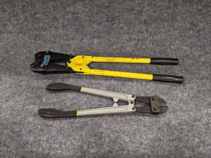 lot 64 image: AMP Rota-Crimp Model 600850 and Stanley 18 Bolt Cutter