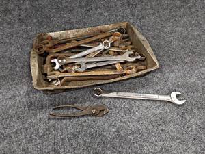 lot 68 image: Lot of Combination Wrenches - Craftsman, Husky and More